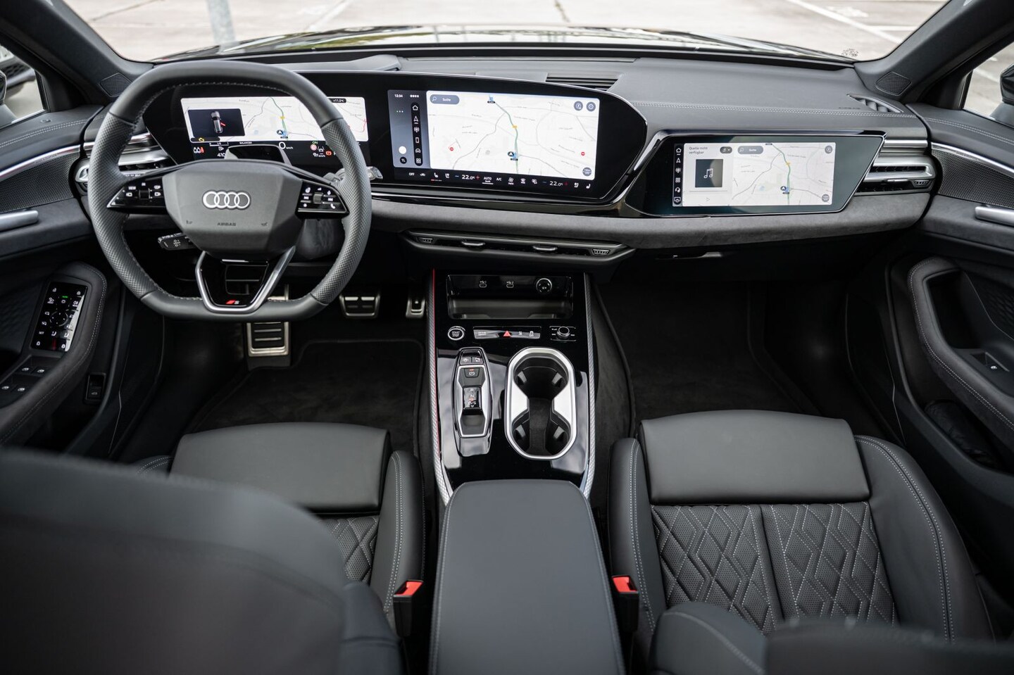Bild über Audi A6 Avant TDI quattro 220 kW S tronic - für weitere Informationen kontaktieren Sie den Audi Partner