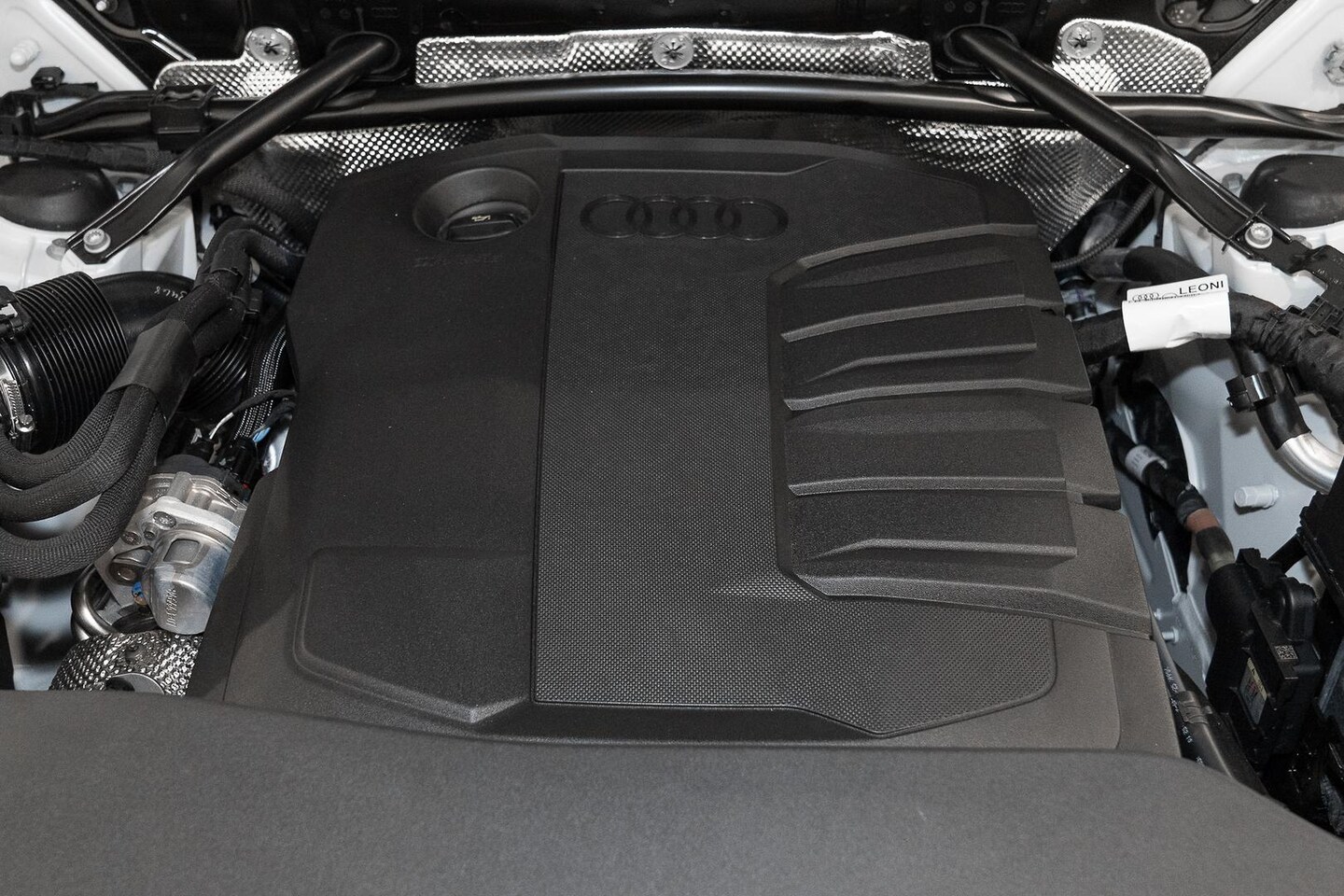 Image about Audi Q5 SUV TDI quattro 150 kW sport