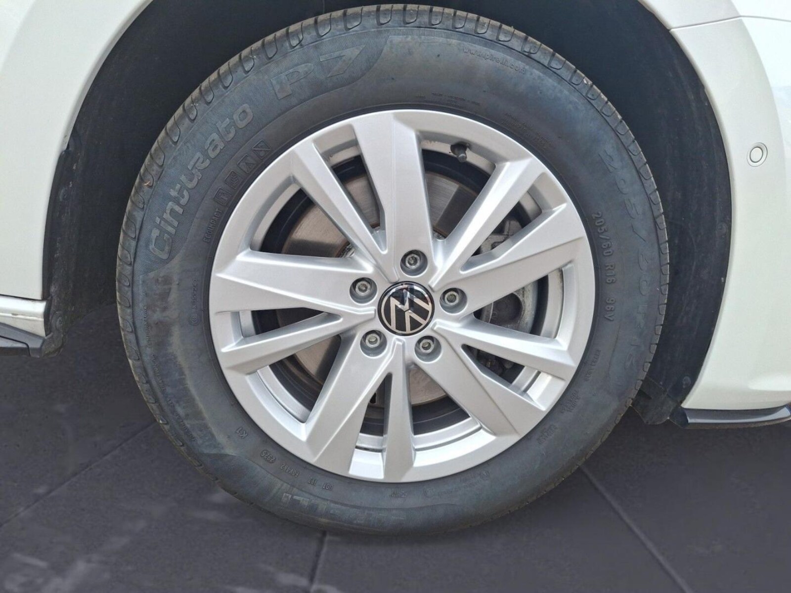 Volkswagen Touran – Bild 7