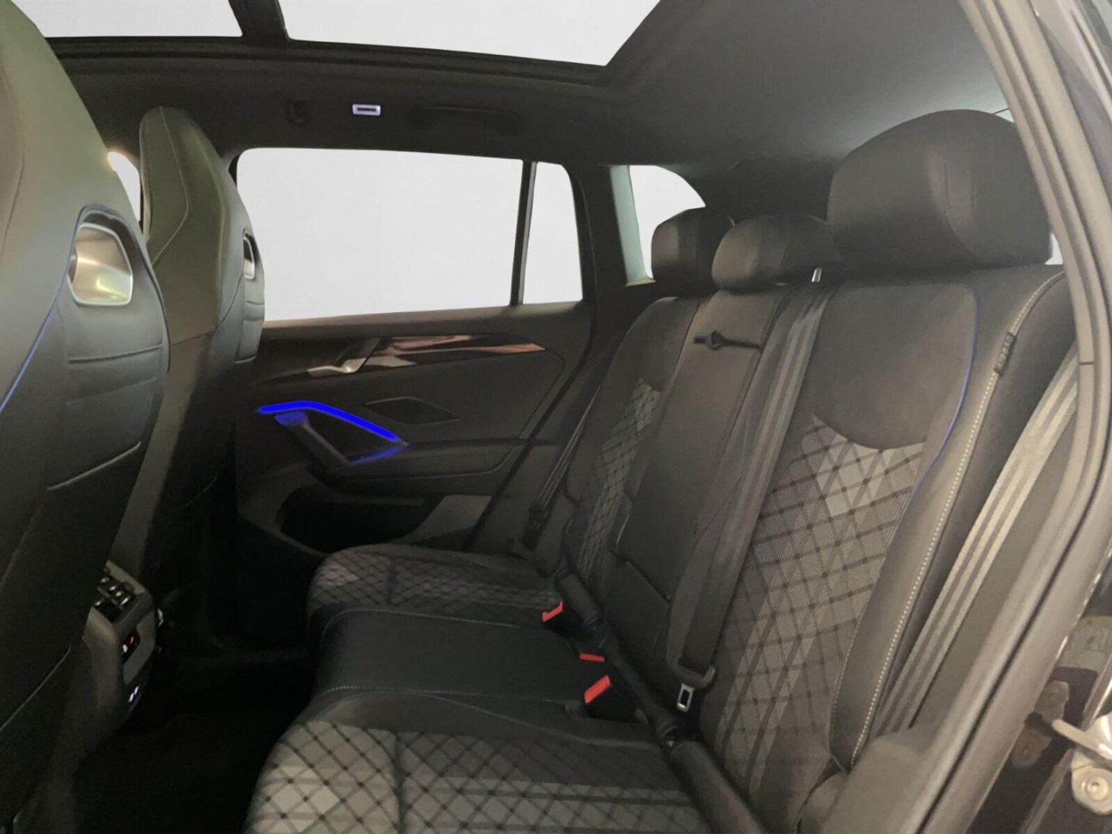 Volkswagen Tiguan – Bild 14