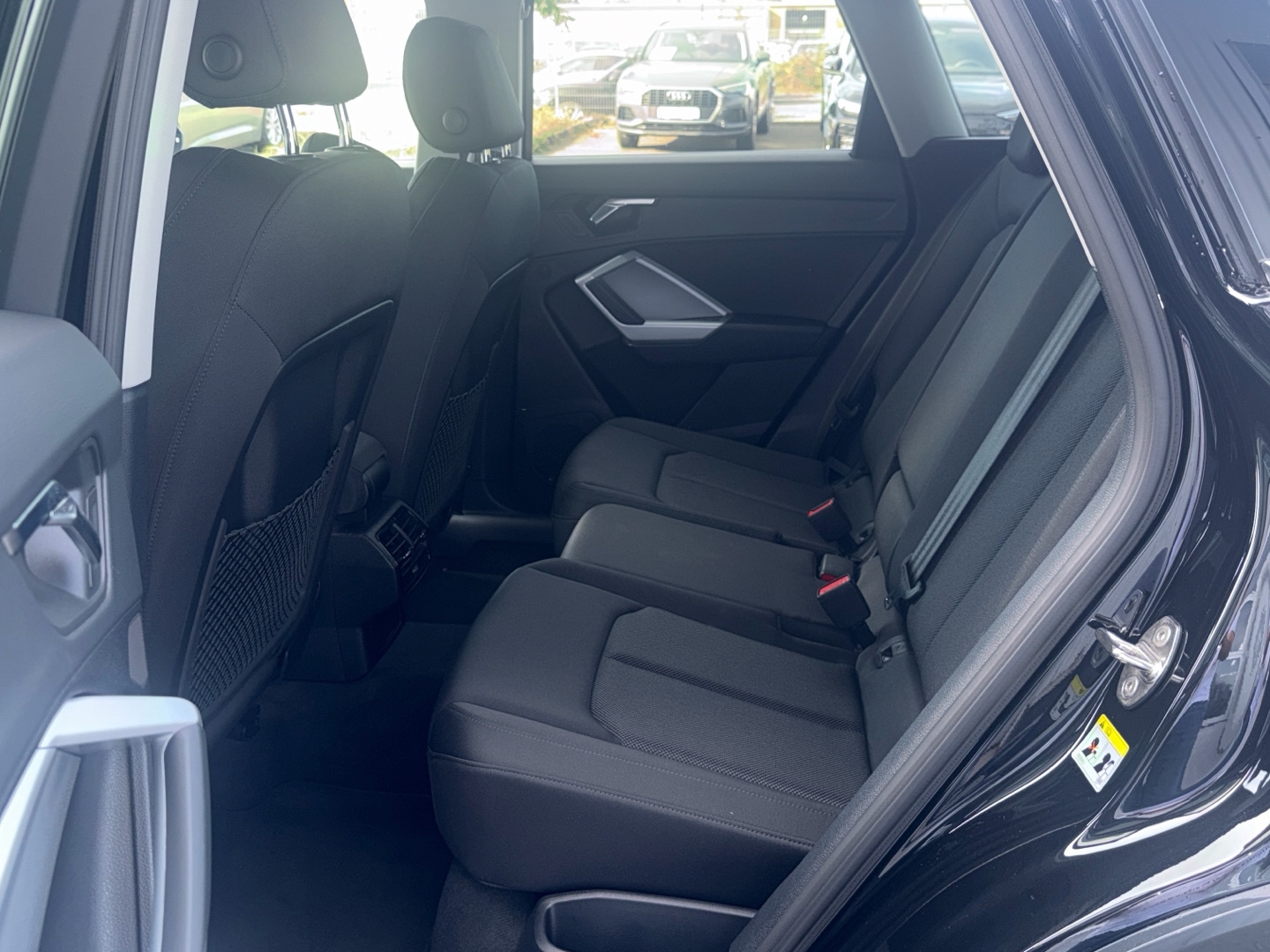 Bild über Audi Q3 advanced 40 TDI quattro S tronic - für weitere Informationen kontaktieren Sie den Audi Partner