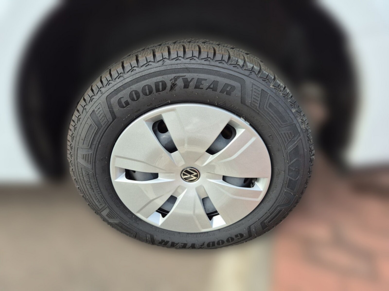 Volkswagen Transporter Kasten kurzer Radstand – Bild 11