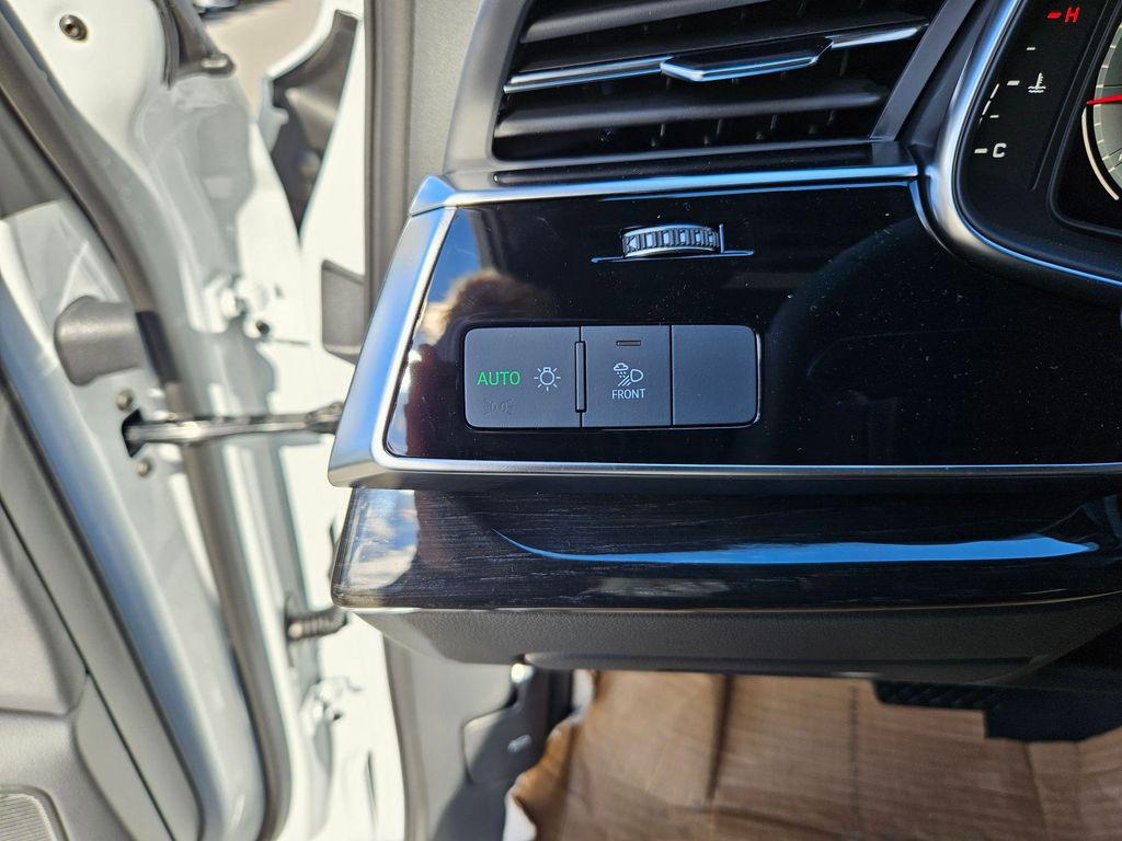 2026 Audi Q7 Premium Plus - Photo 17