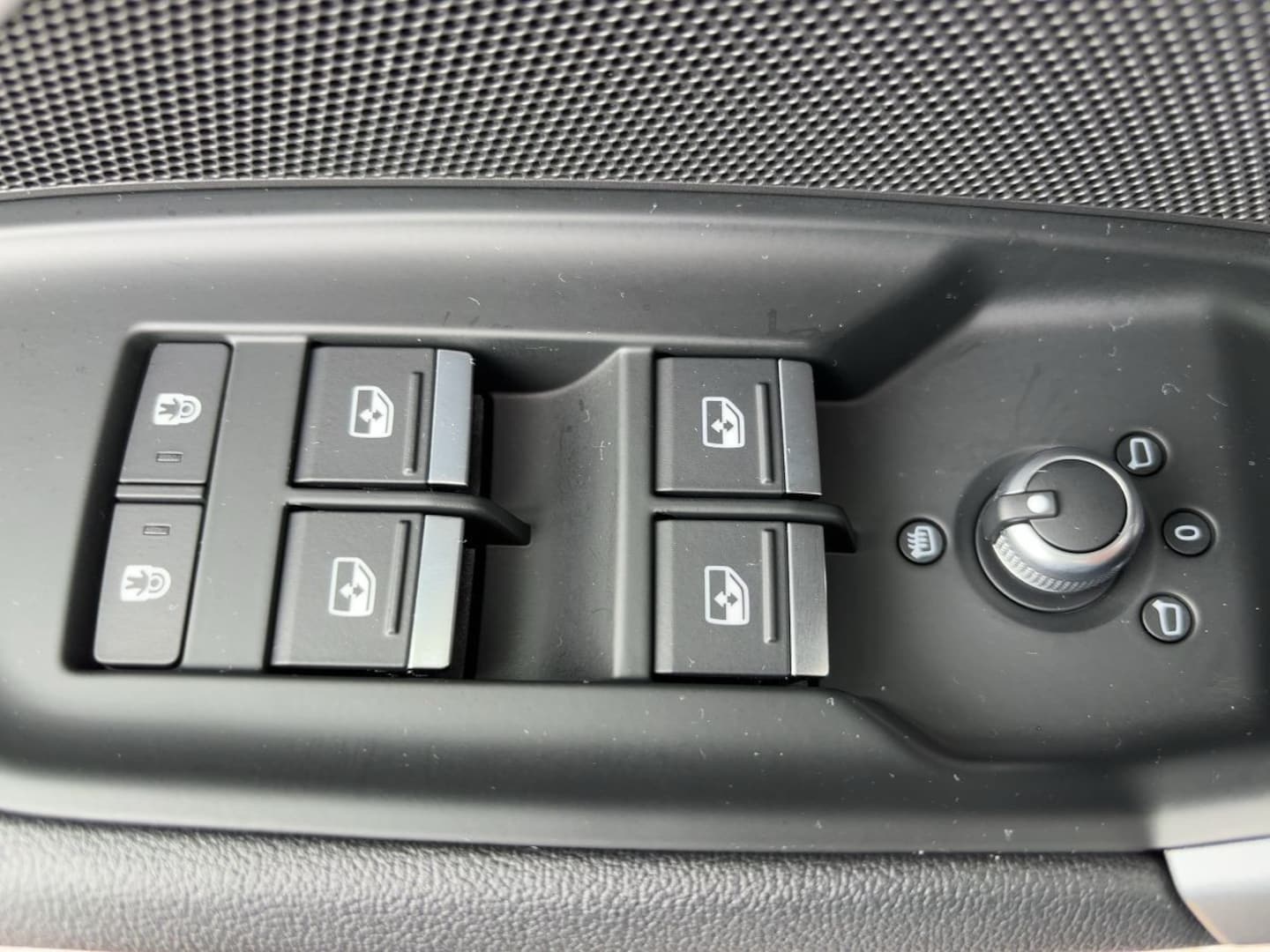 Bild über Audi A3 allstreet TFSI quattro S tronic - für weitere Informationen kontaktieren Sie den Audi Partner