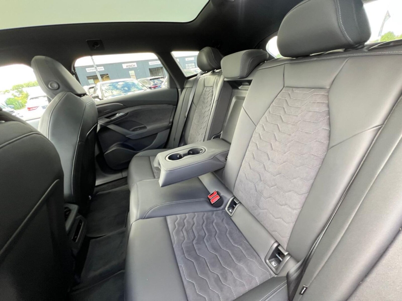 Audi A6 Avant e-tron – Bild 11