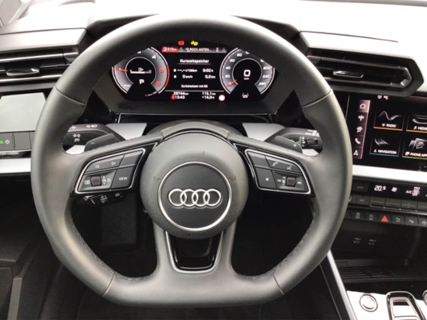 Bild über Audi A3 Sportback S line 35 TDI S tronic - für weitere Informationen kontaktieren Sie den Audi Partner