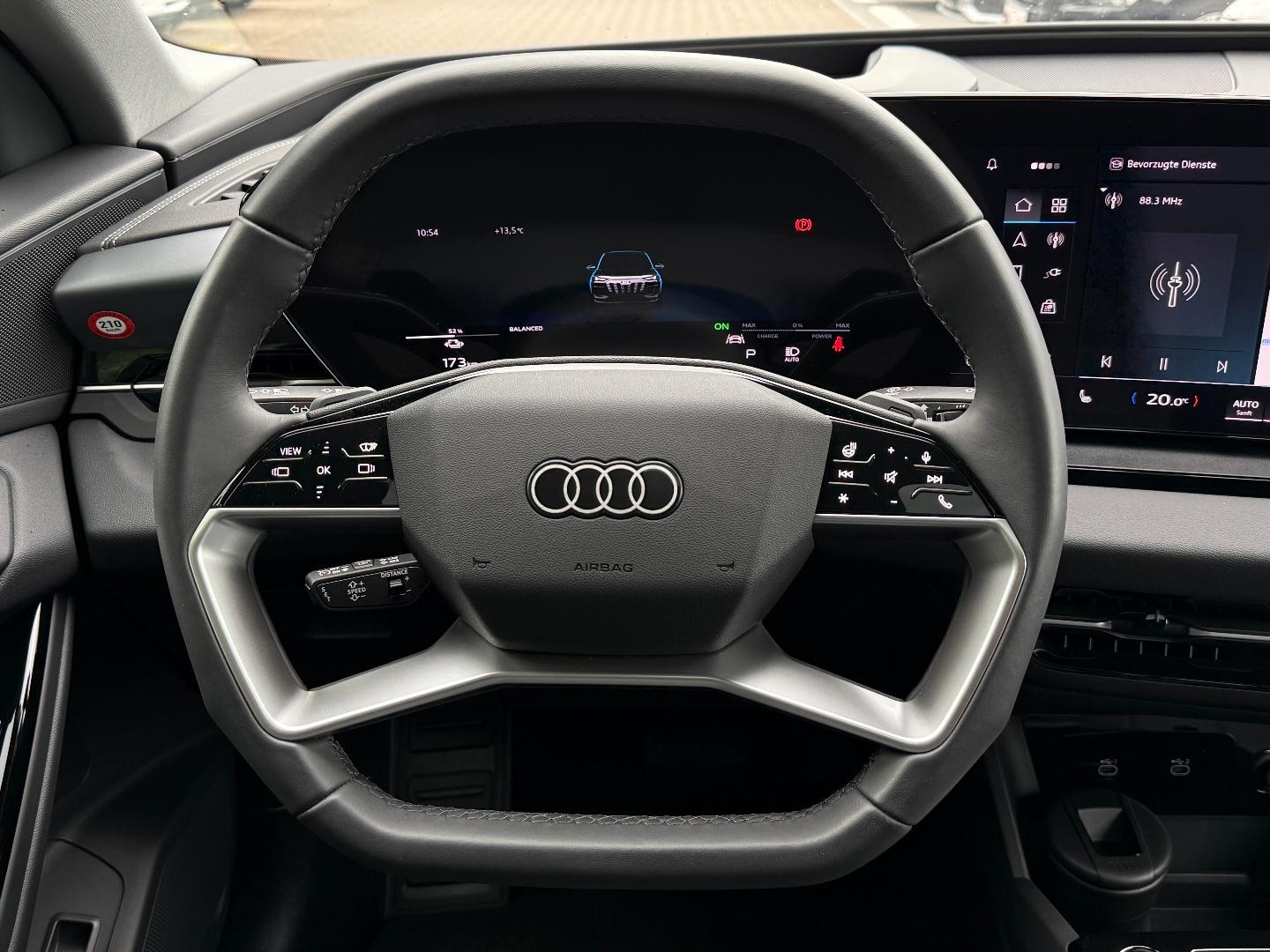 Bild über Audi Q6 SUV e-tron e-tron performance - für weitere Informationen kontaktieren Sie den Audi Partner