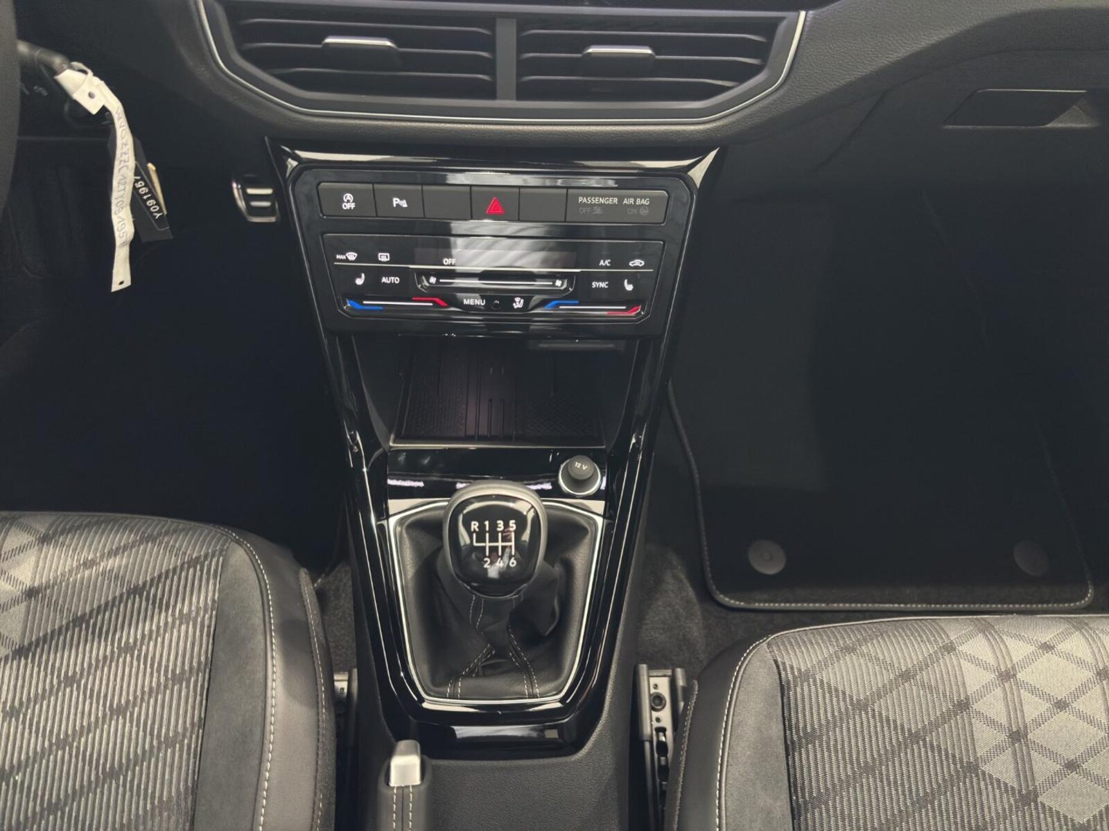 Volkswagen T-Cross – Bild 13
