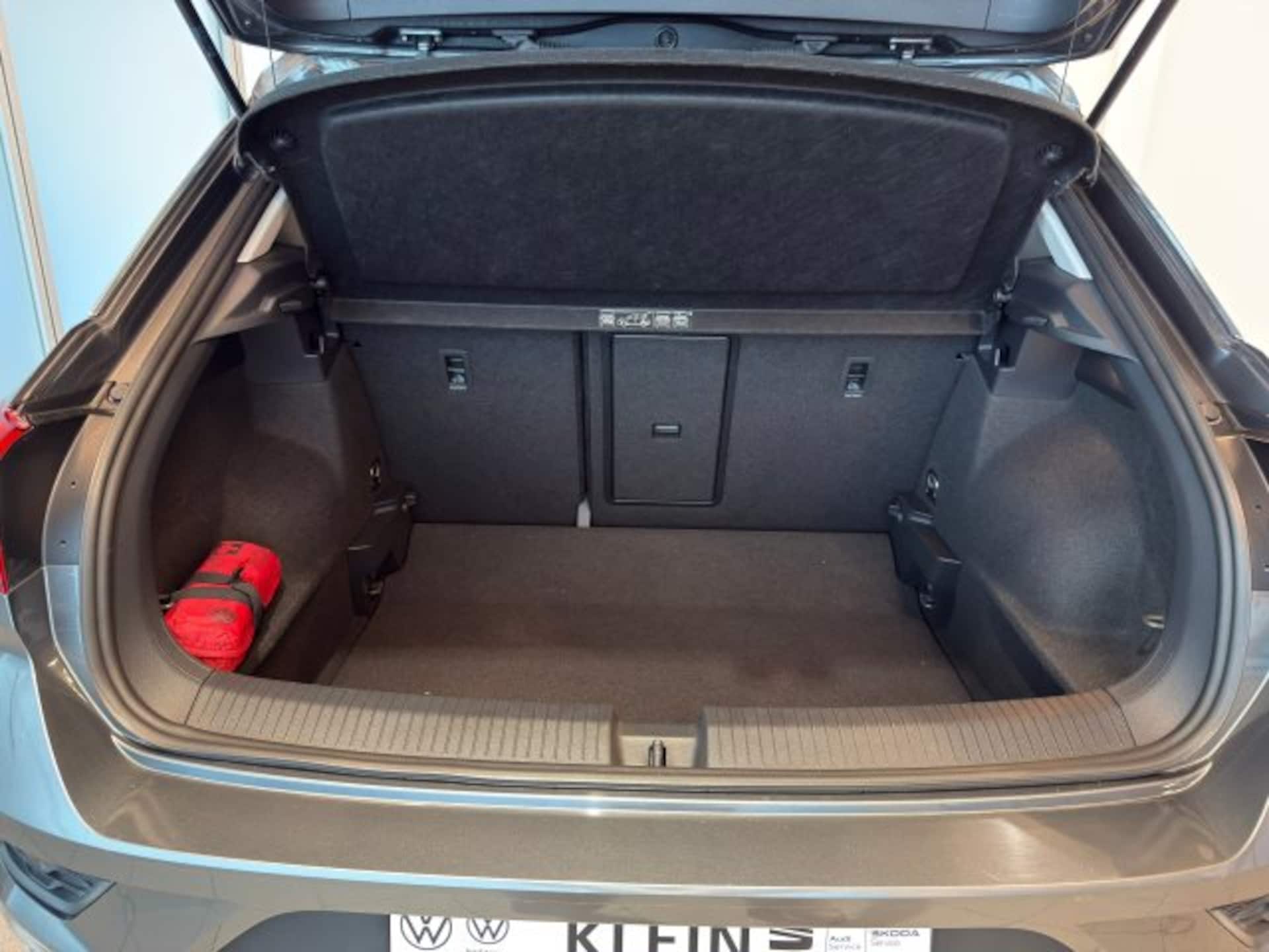 Volkswagen T-Roc United