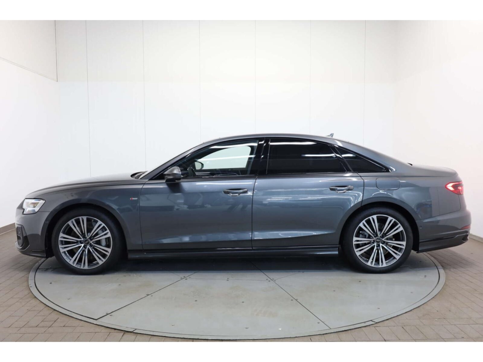 Audi A8 – Bild 5