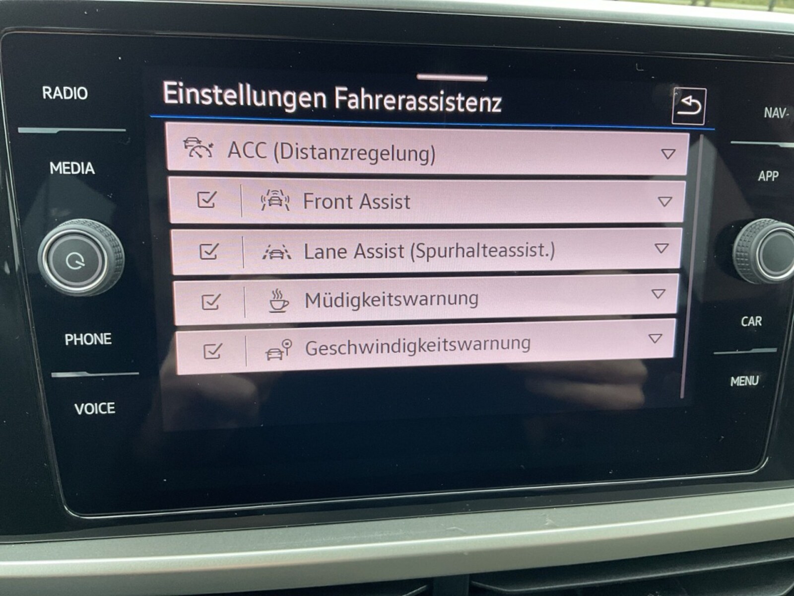Volkswagen T-Roc – Bild 18