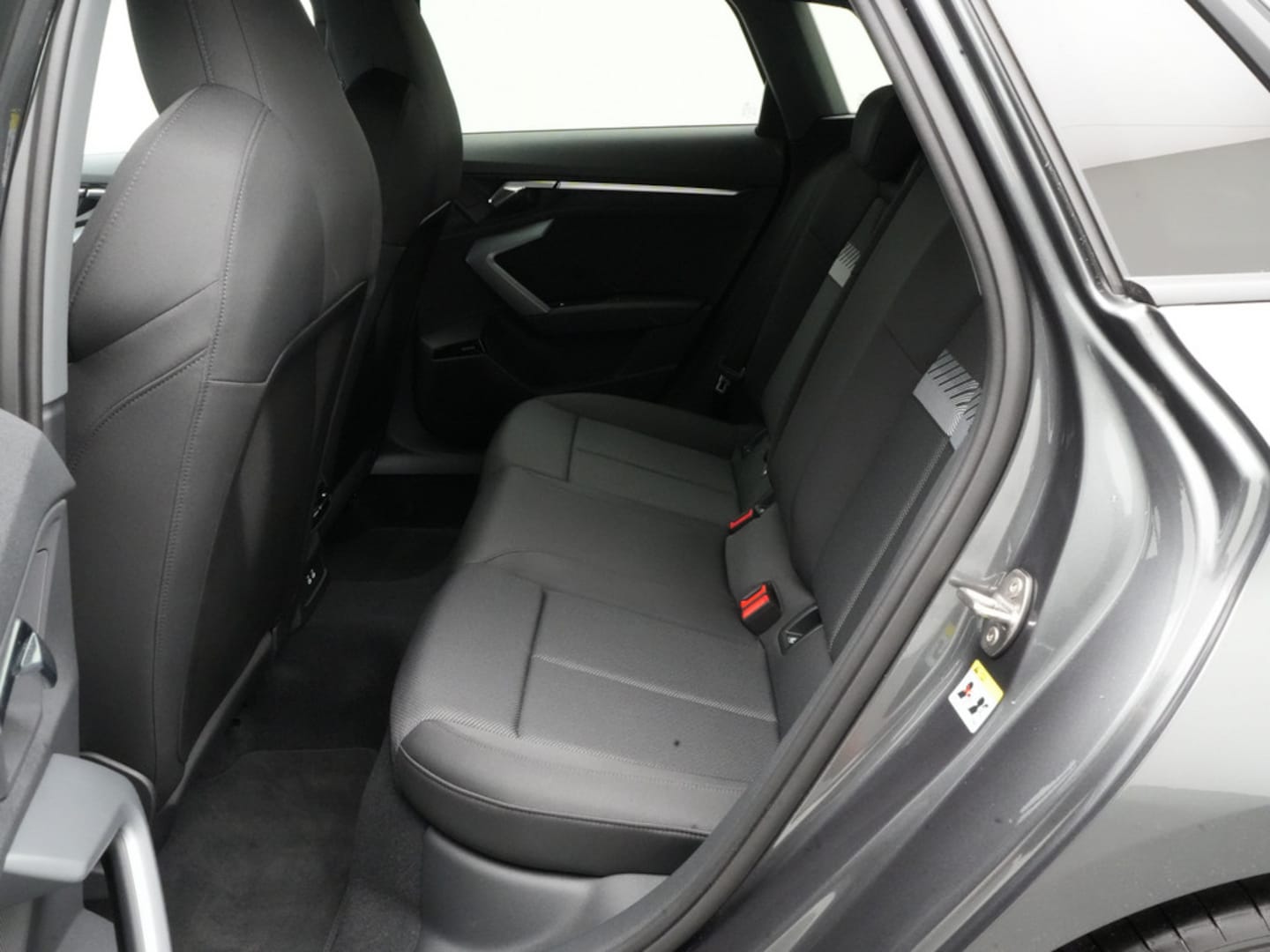 Bild über Audi A3 Sportback S line 30 TDI Schaltgetriebe - für weitere Informationen kontaktieren Sie den Audi Partner
