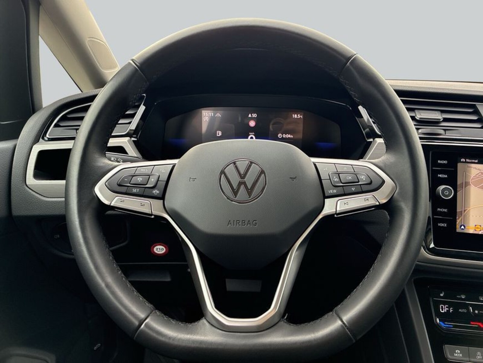 Volkswagen Touran – Bild 16