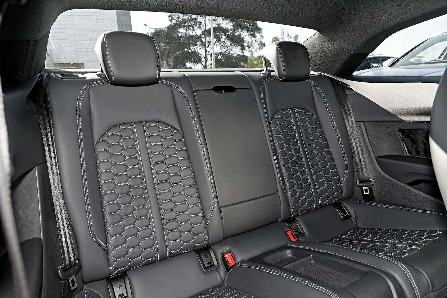 Image about Audi RS 5 Coupé RS 5 Coupé 331 kW tiptronic