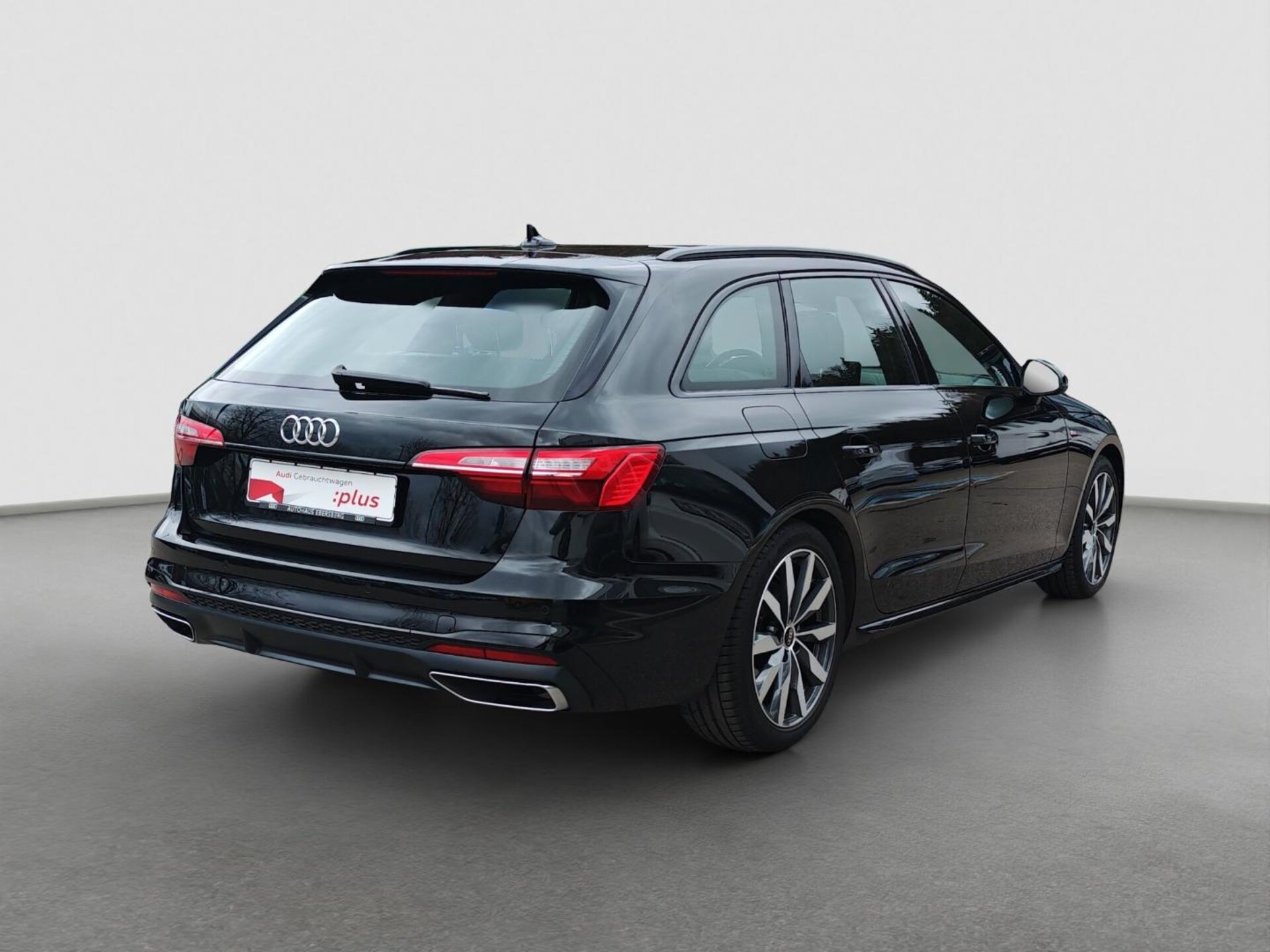 Audi A4 Avant S line