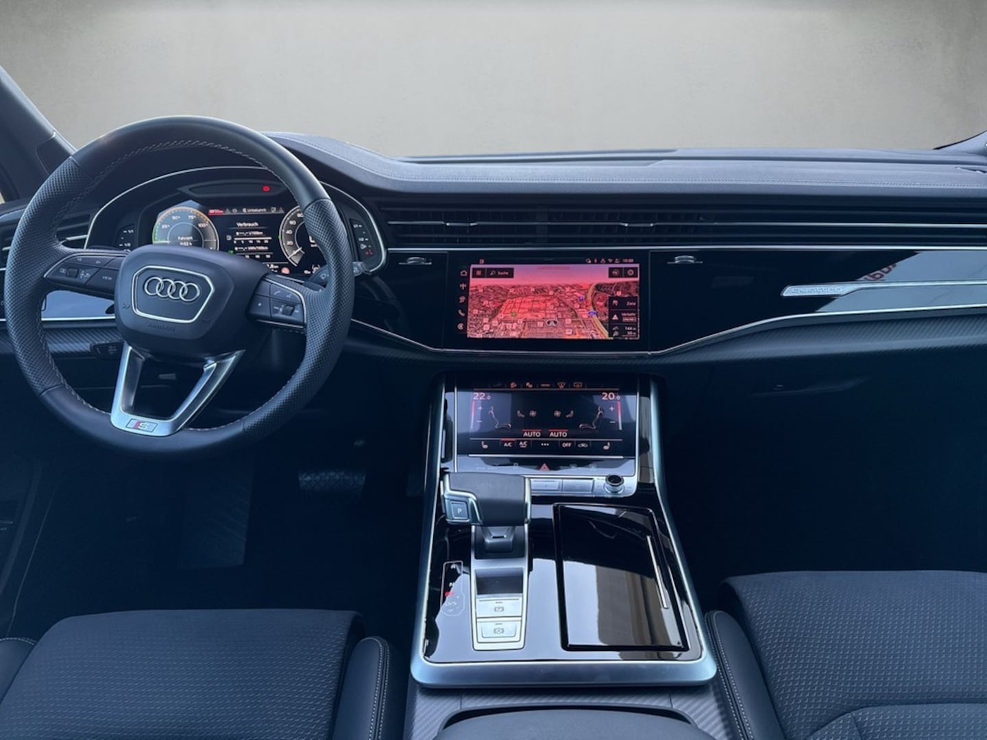 Bild über Audi Q7 SUV TFSI e S line business TFSI e quattro 290 kW tiptronic - für weitere Informationen kontaktieren Sie den Audi Partner