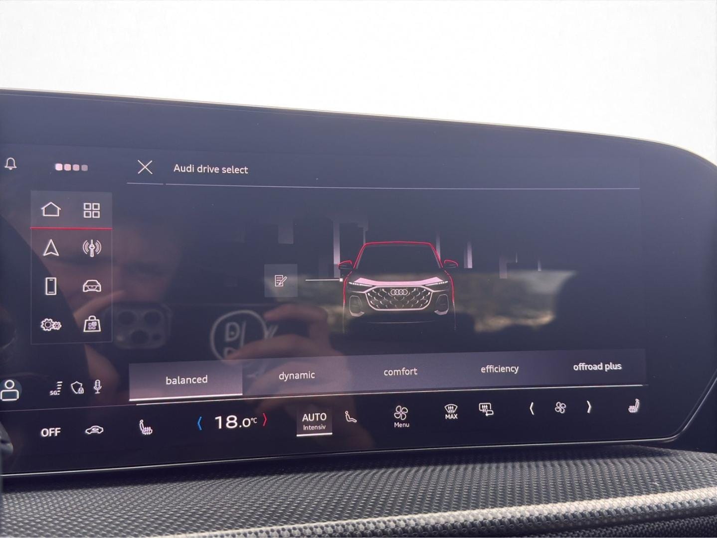 Bild über Audi Q5 Sportback TDI quattro 150 kW S tronic - für weitere Informationen kontaktieren Sie den Audi Partner