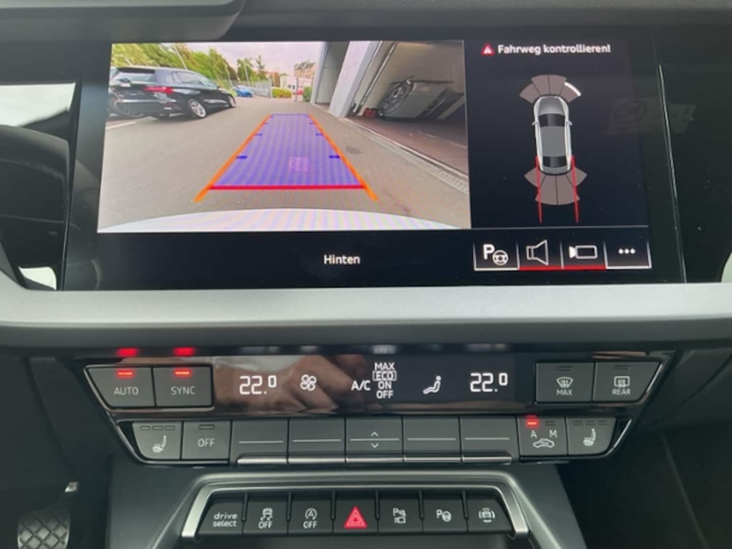 Bild über Audi A3 Limousine TFSI Schaltgetriebe - für weitere Informationen kontaktieren Sie den Audi Partner
