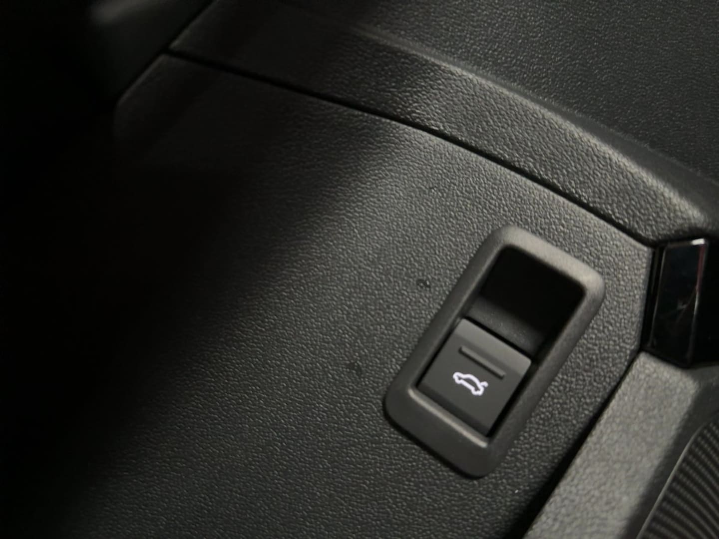 Bild über Audi A3 Sportback advanced 30 TFSI S tronic - für weitere Informationen kontaktieren Sie den Audi Partner