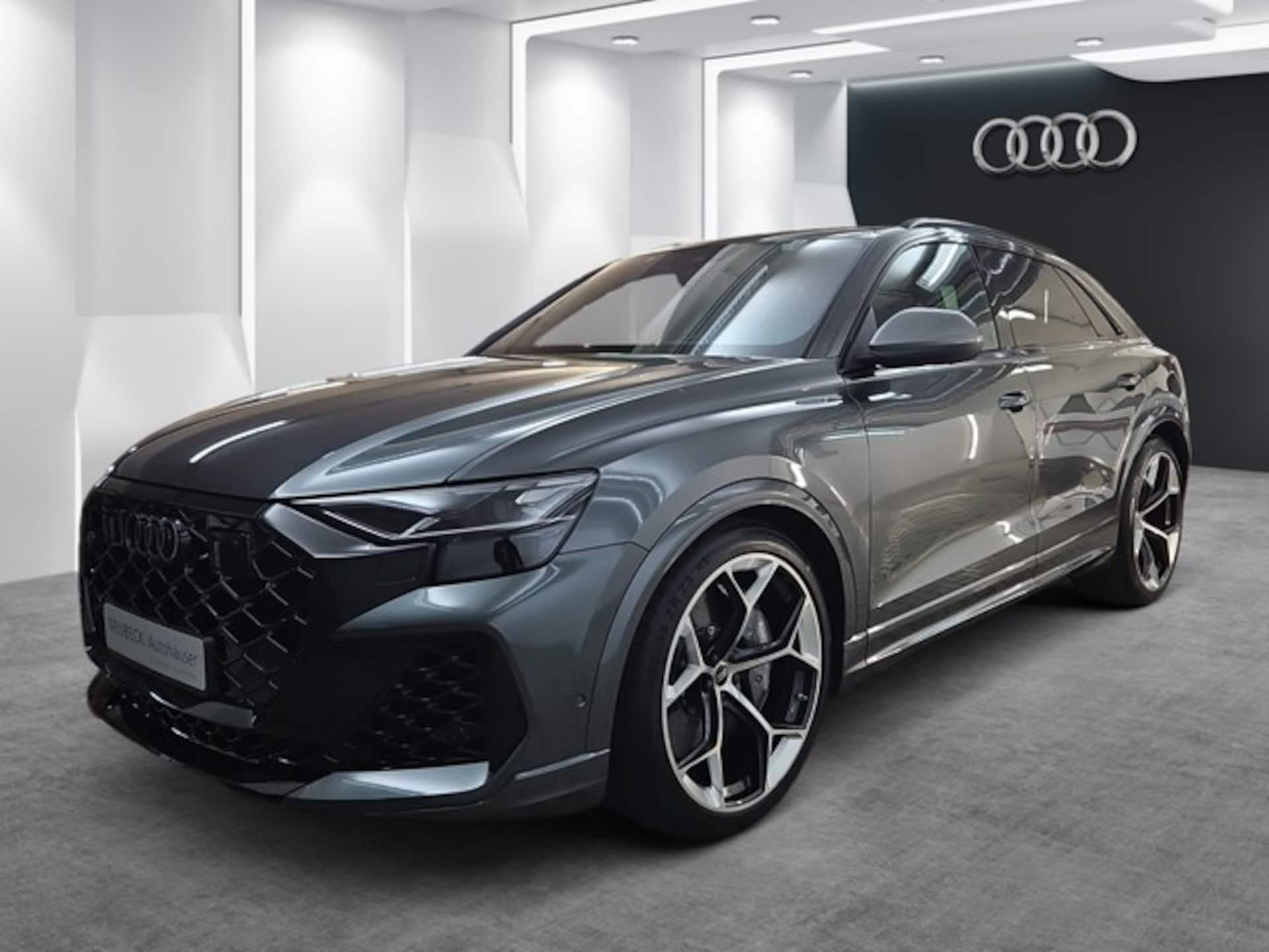 Audi RS Q8 SUV performance