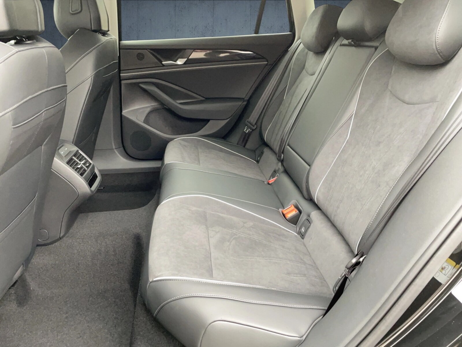 Volkswagen Passat – Bild 11