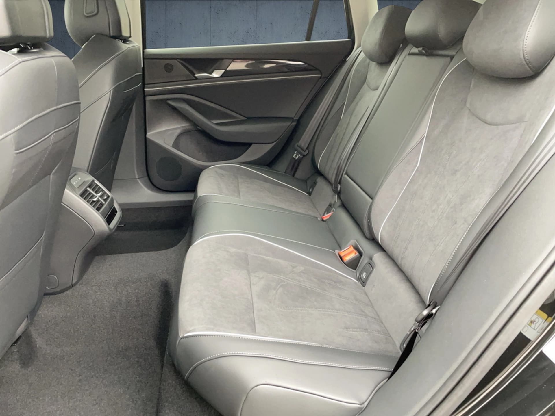Volkswagen Passat Business