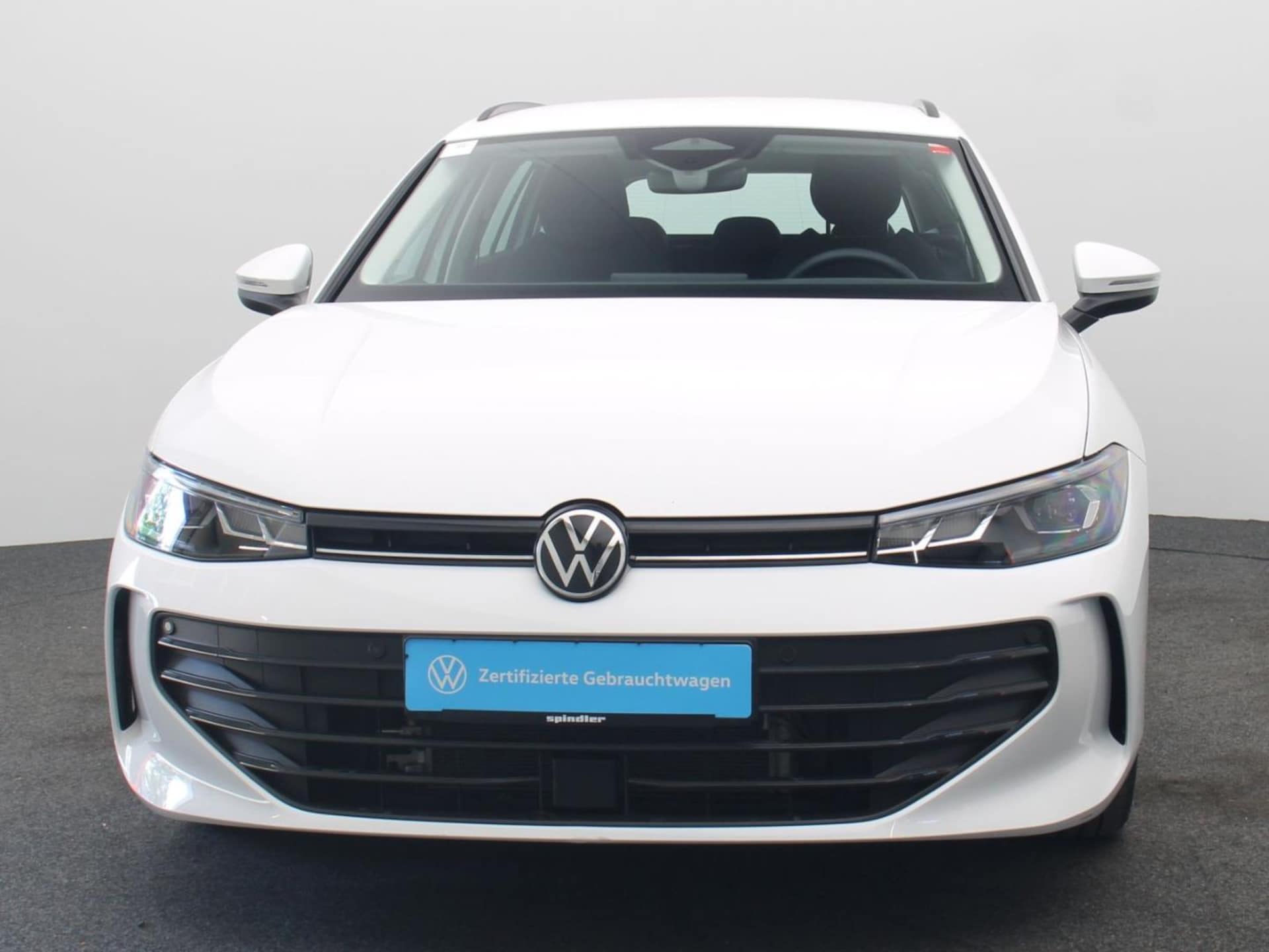 Volkswagen Passat Basis-Modell