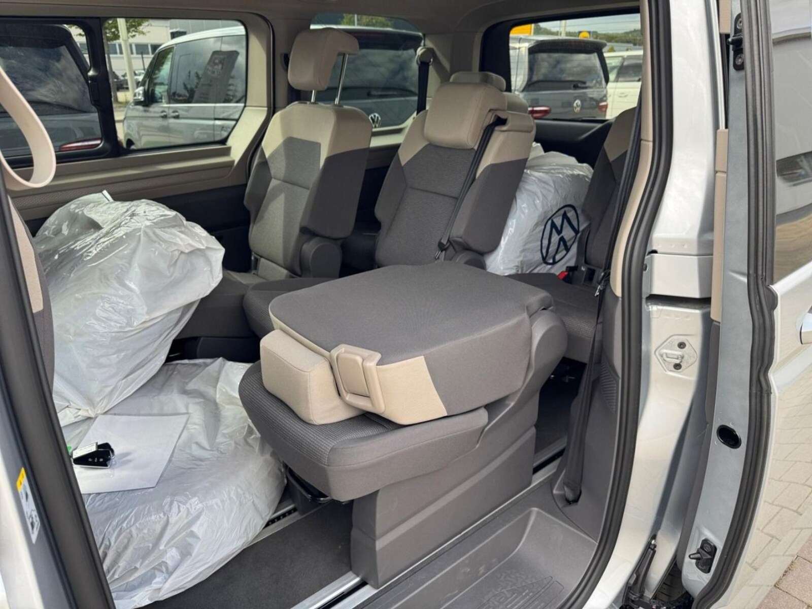 Volkswagen Multivan – Bild 10