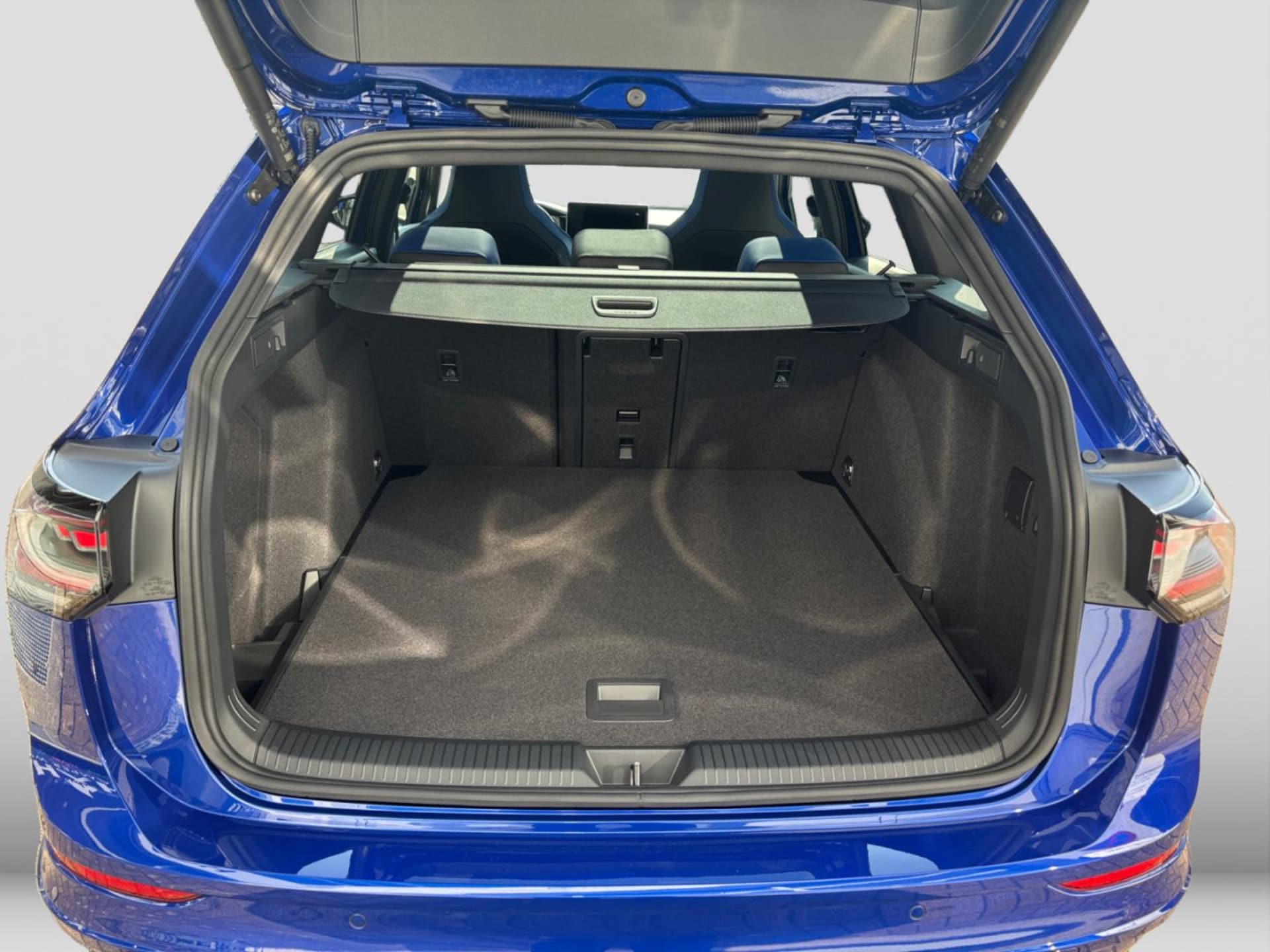 Volkswagen Golf Variant R