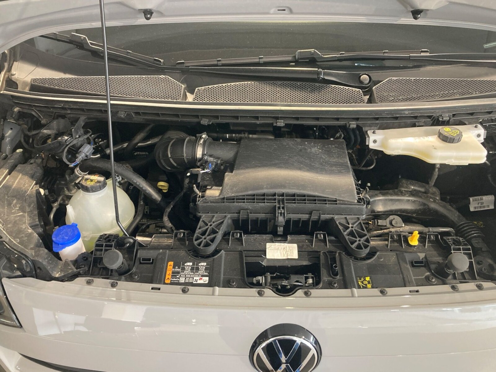 Volkswagen Transporter Kasten kurzer Radstand – Bild 11