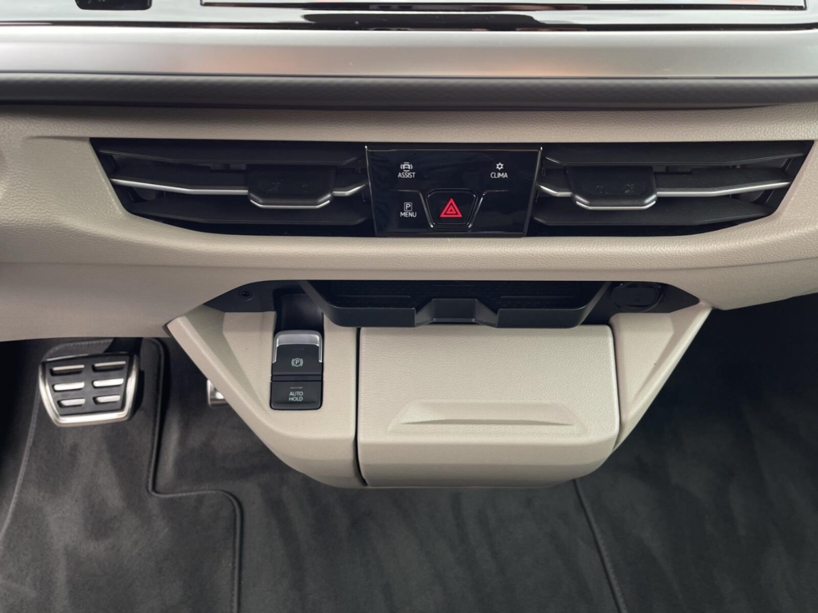 Volkswagen Multivan Langversion – Bild 15