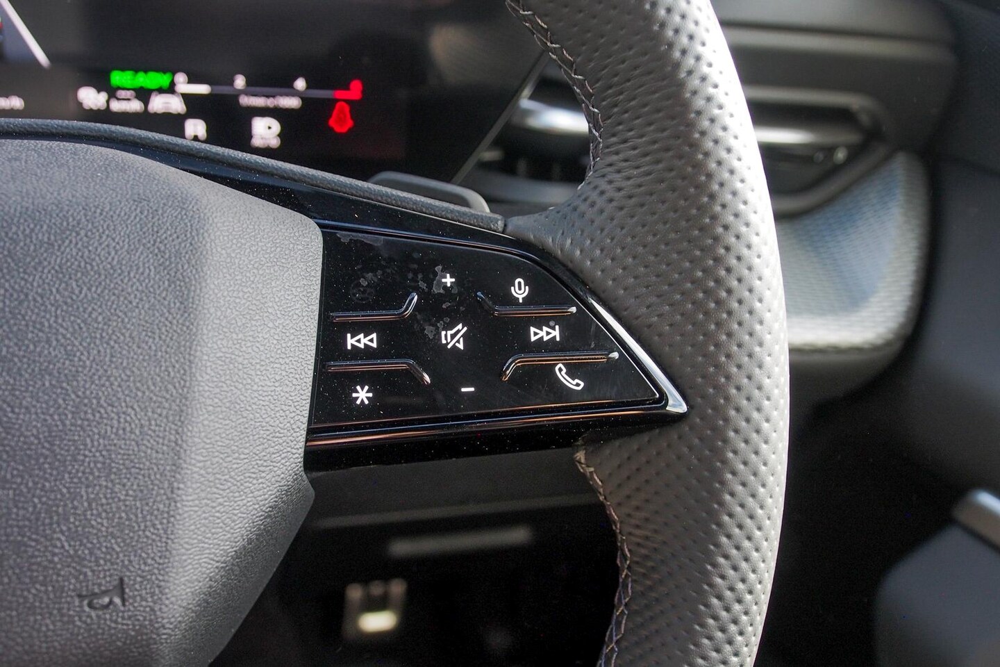 Image about Audi Q5 SUV TDI quattro 150 kW sport