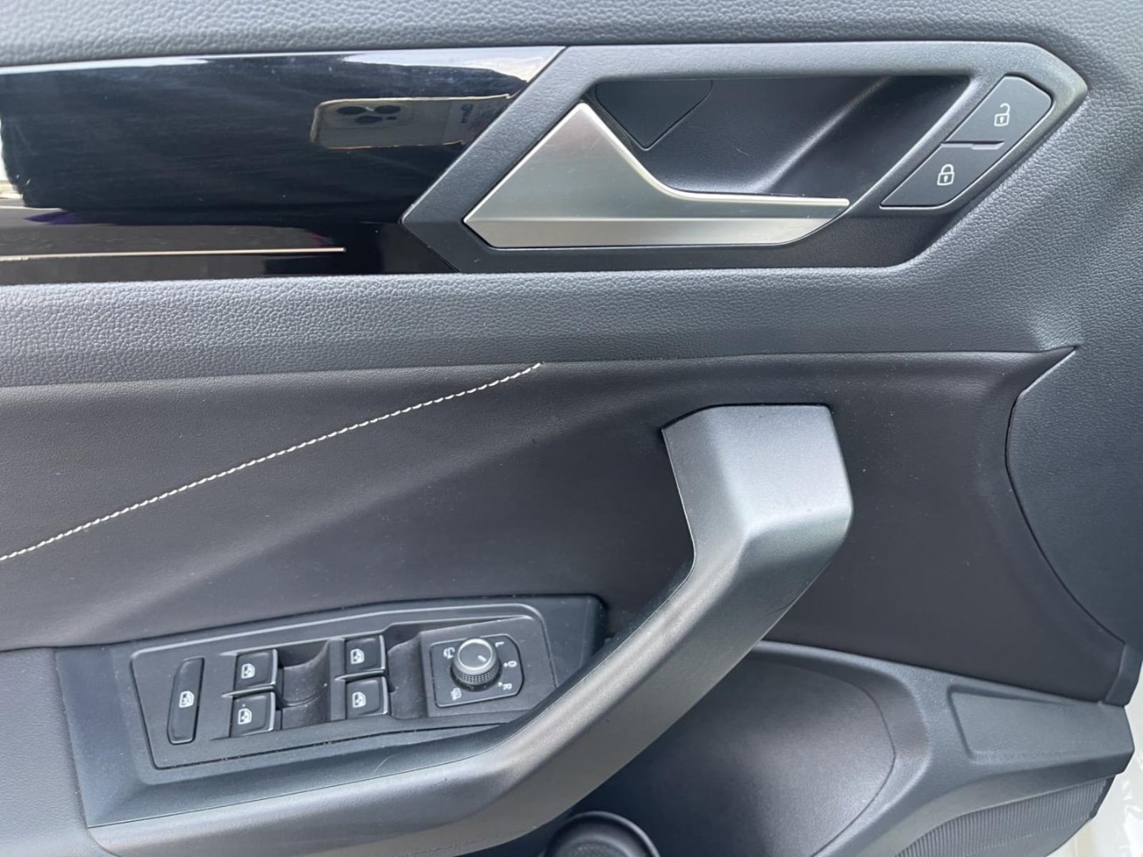 Volkswagen T-Roc – Bild 9