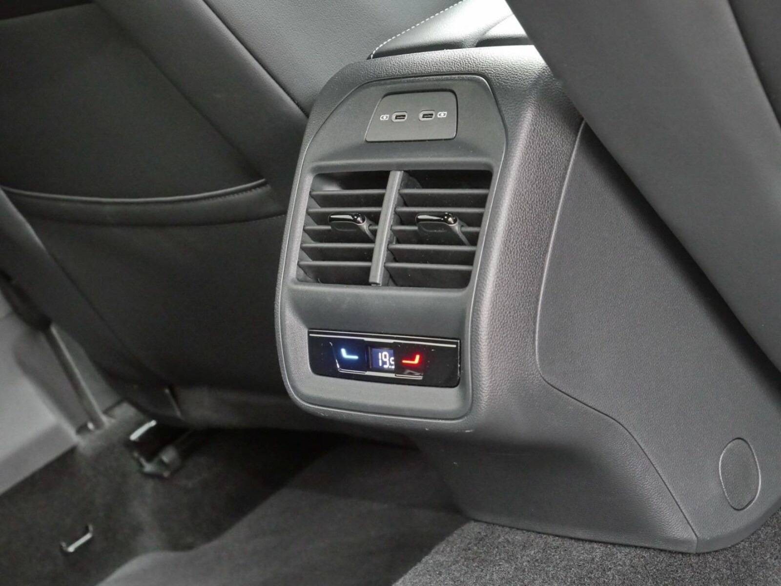 Volkswagen Passat – Bild 17