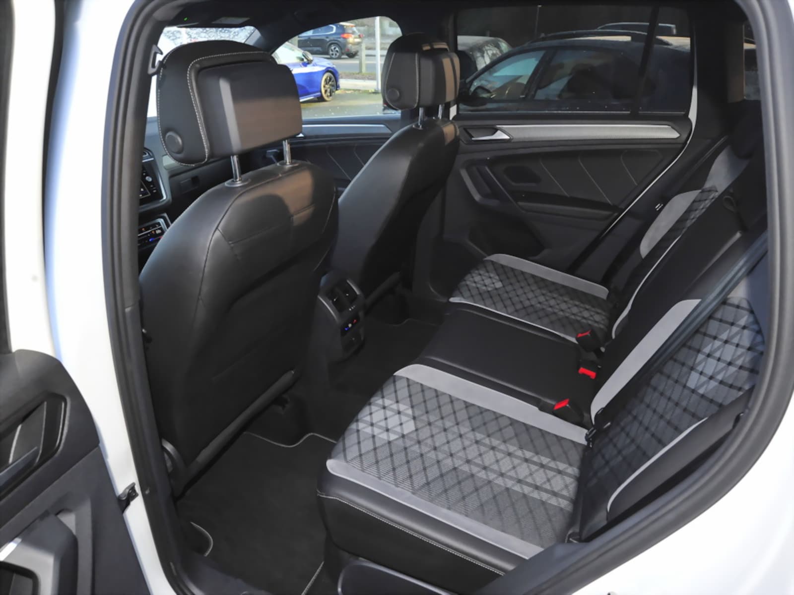 Volkswagen Tiguan – Bild 10