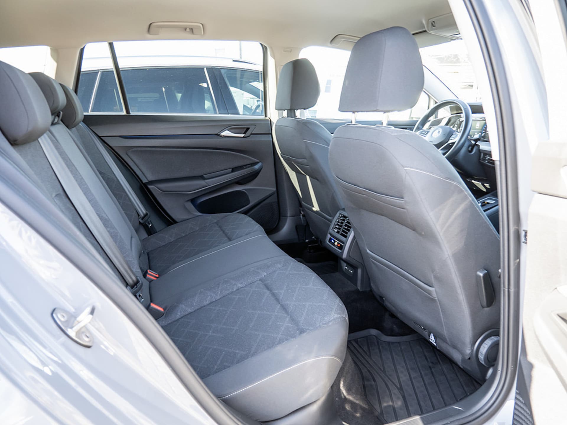 Volkswagen Golf Variant Life