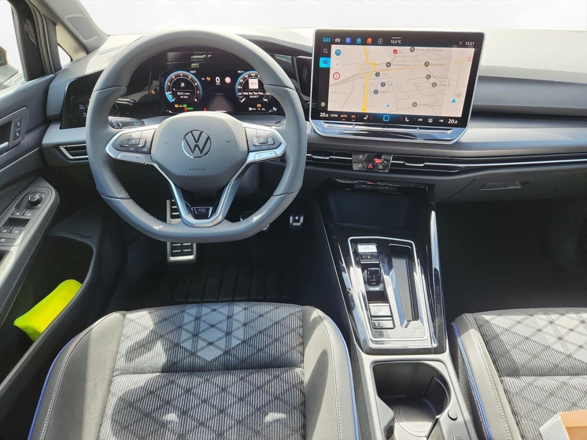 Volkswagen Golf R-Line