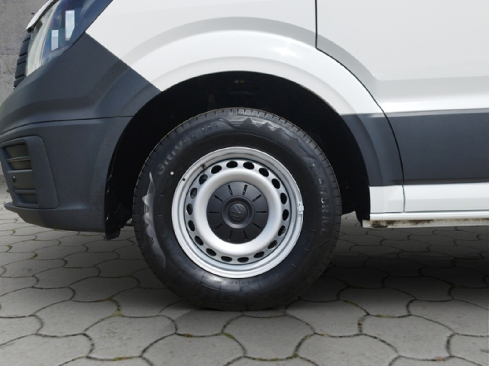 Volkswagen Crafter Kasten mittlerer Radstand – Bild 14