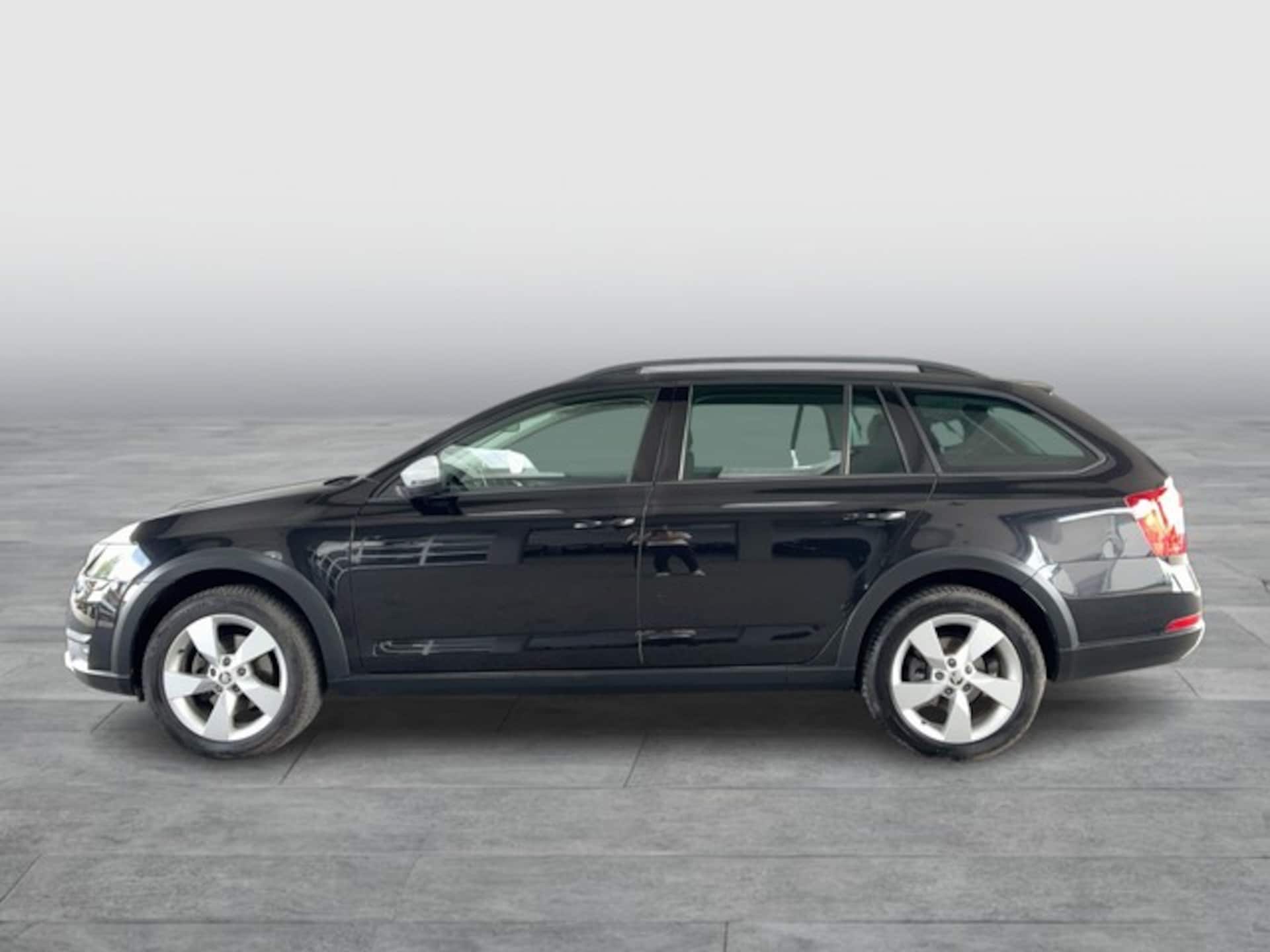 Skoda Octavia Combi SCOUT