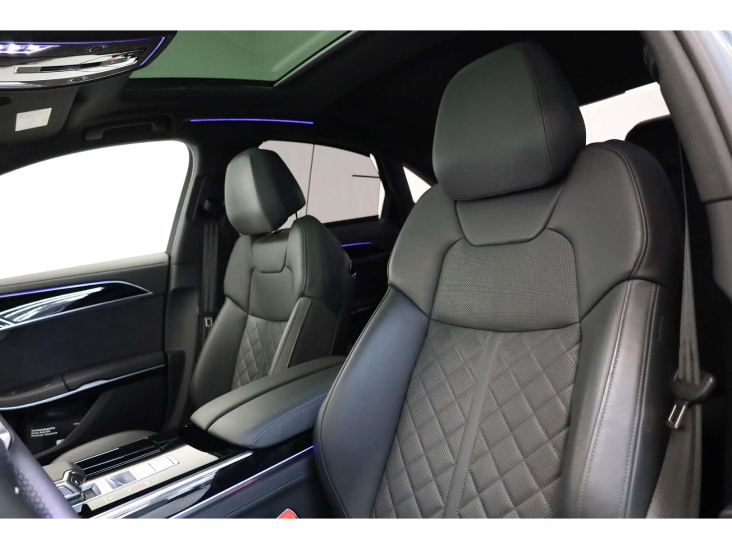 Bild über Audi A8 TFSI e 60 TFSI e quattro tiptronic - für weitere Informationen kontaktieren Sie den Audi Partner