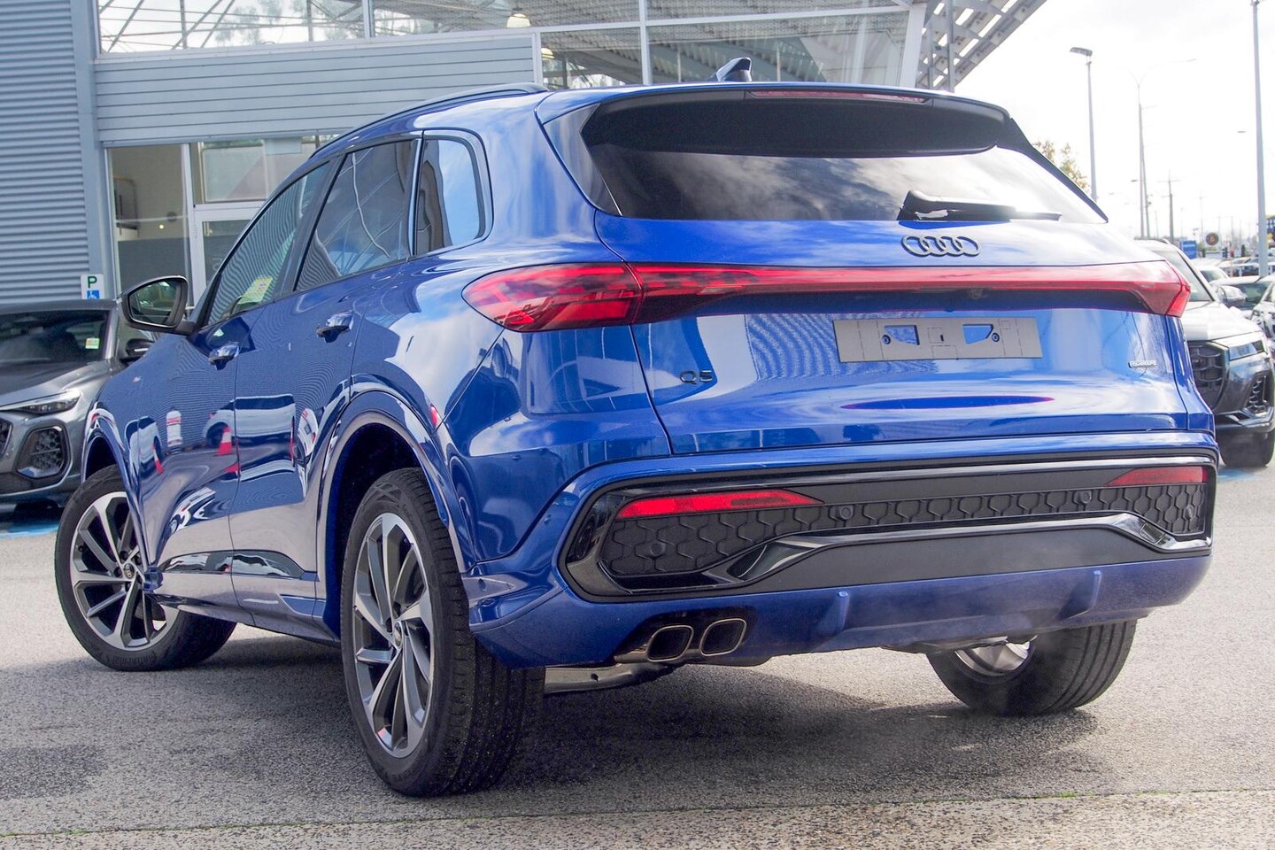 Image about Audi Q5 SUV TDI quattro 150 kW sport