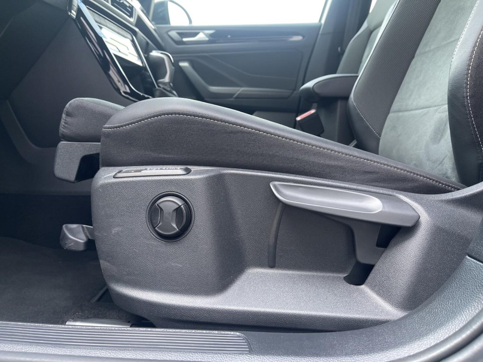 Volkswagen T-Roc – Bild 10