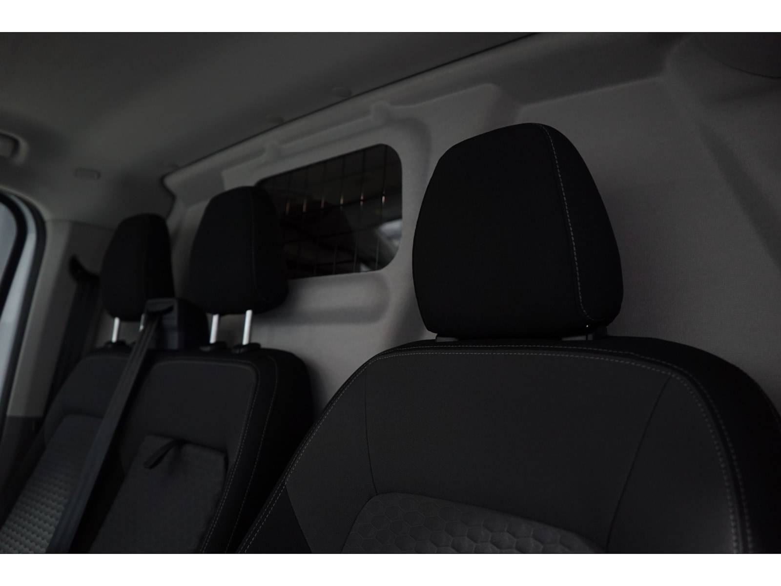 Volkswagen Transporter Kasten kurzer Radstand – Bild 10