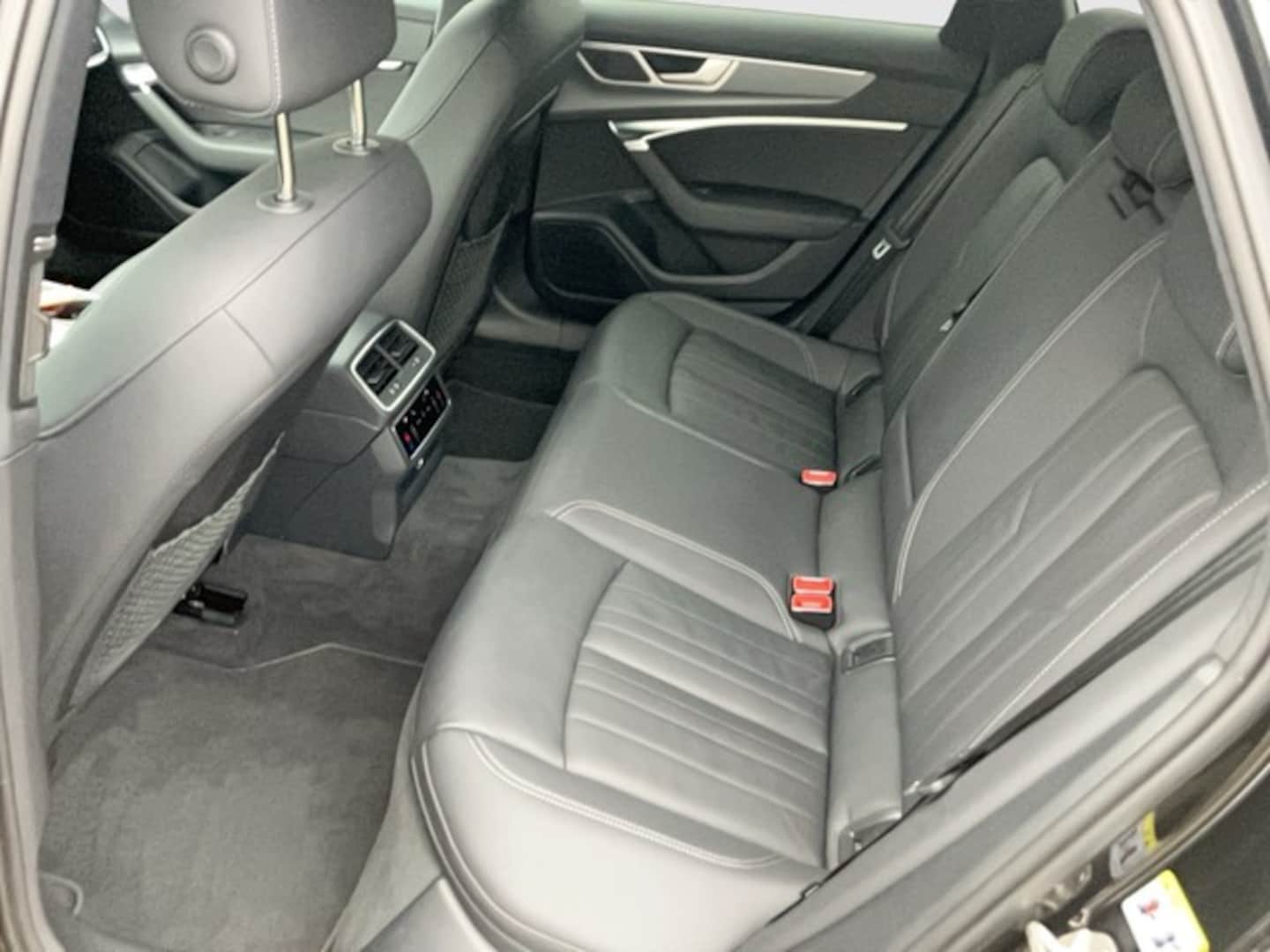 Bild über Audi A6 Avant advanced 45 TDI quattro S tronic - für weitere Informationen kontaktieren Sie den Audi Partner