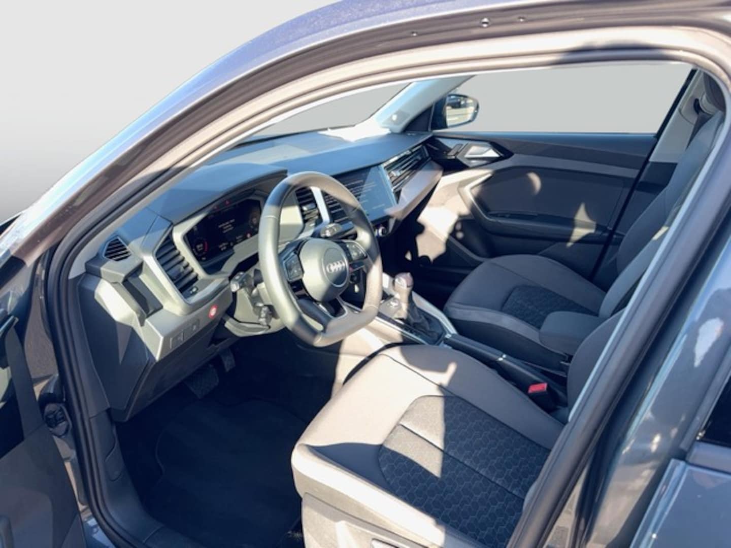 Bild über Audi A1 Sportback advanced 30 TFSI S tronic - für weitere Informationen kontaktieren Sie den Audi Partner