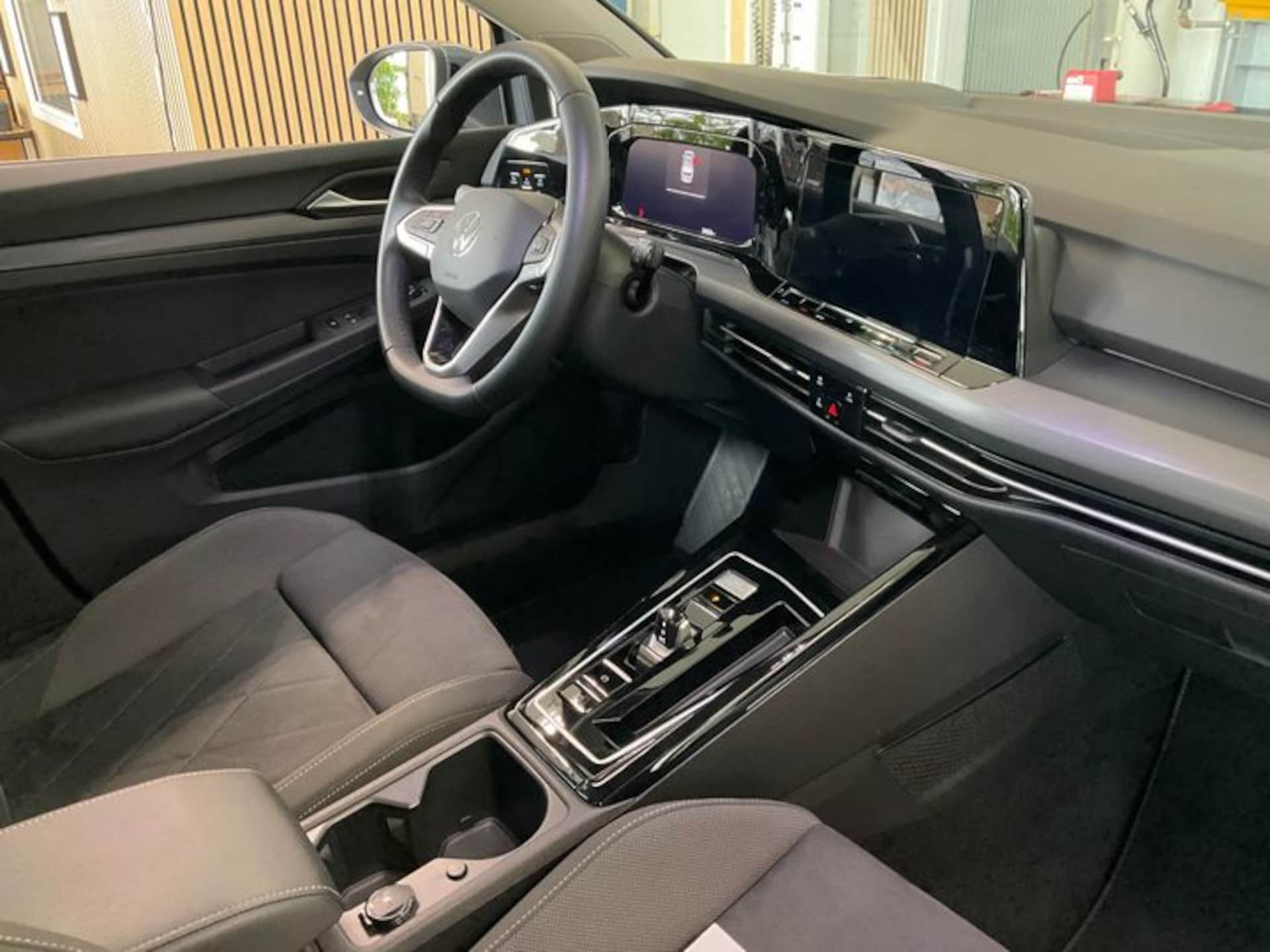 Volkswagen Golf Style