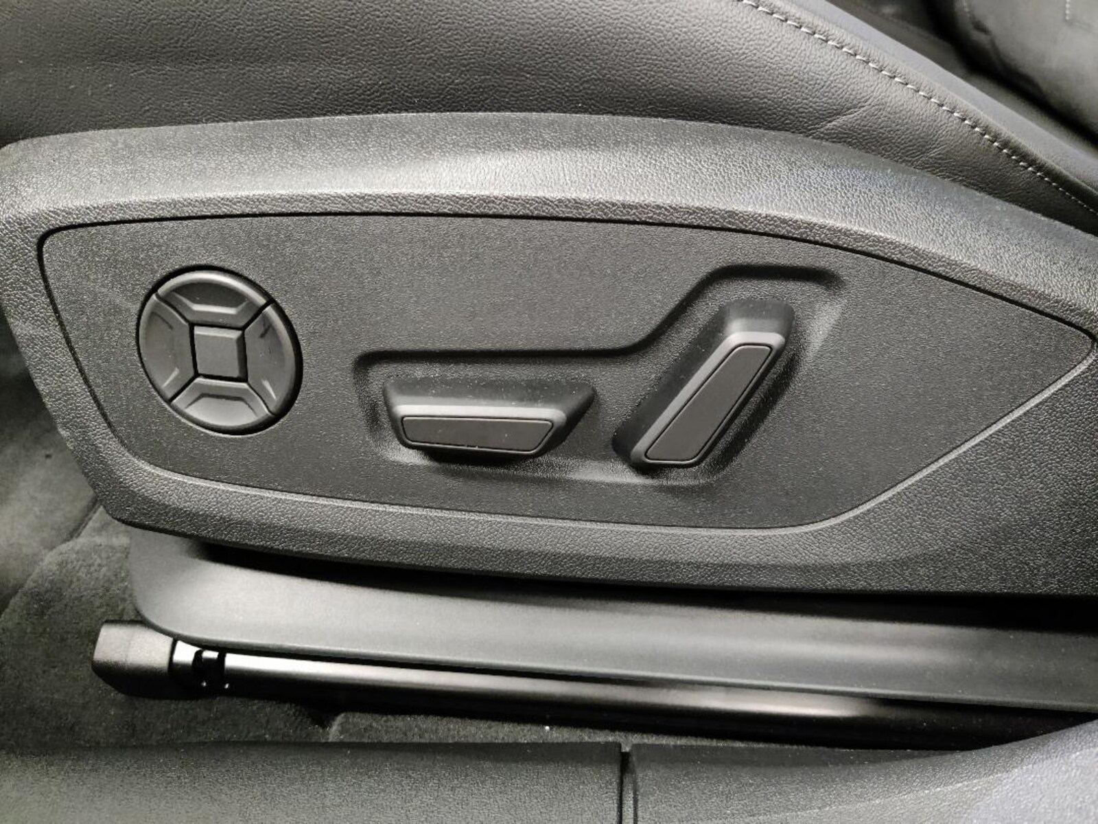 Audi A6 Avant e-tron – Bild 17