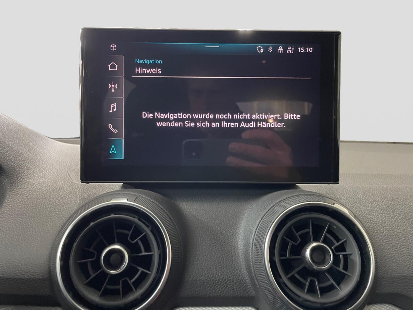 Bild über Audi Q2 advanced 35 TFSI S tronic - für weitere Informationen kontaktieren Sie den Audi Partner