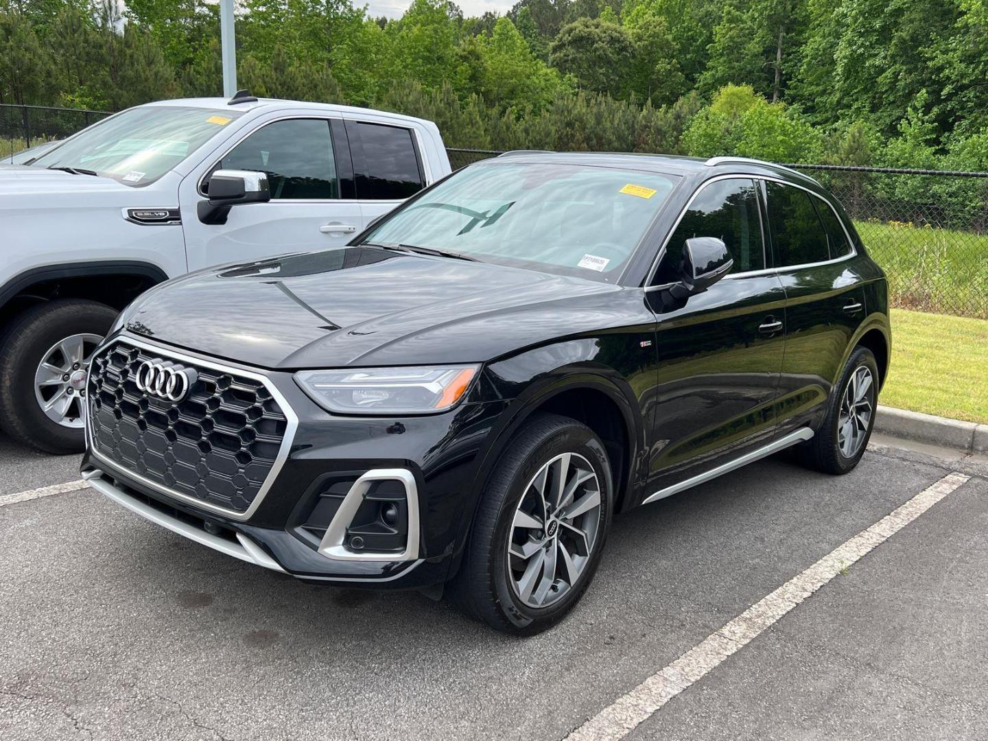 2023 Audi Q5 45 Premium Plus's photo