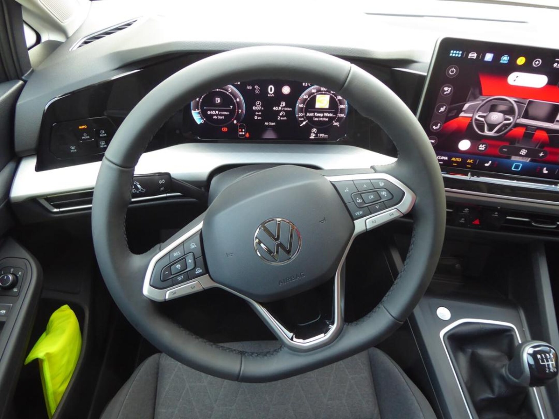 Volkswagen Golf Life
